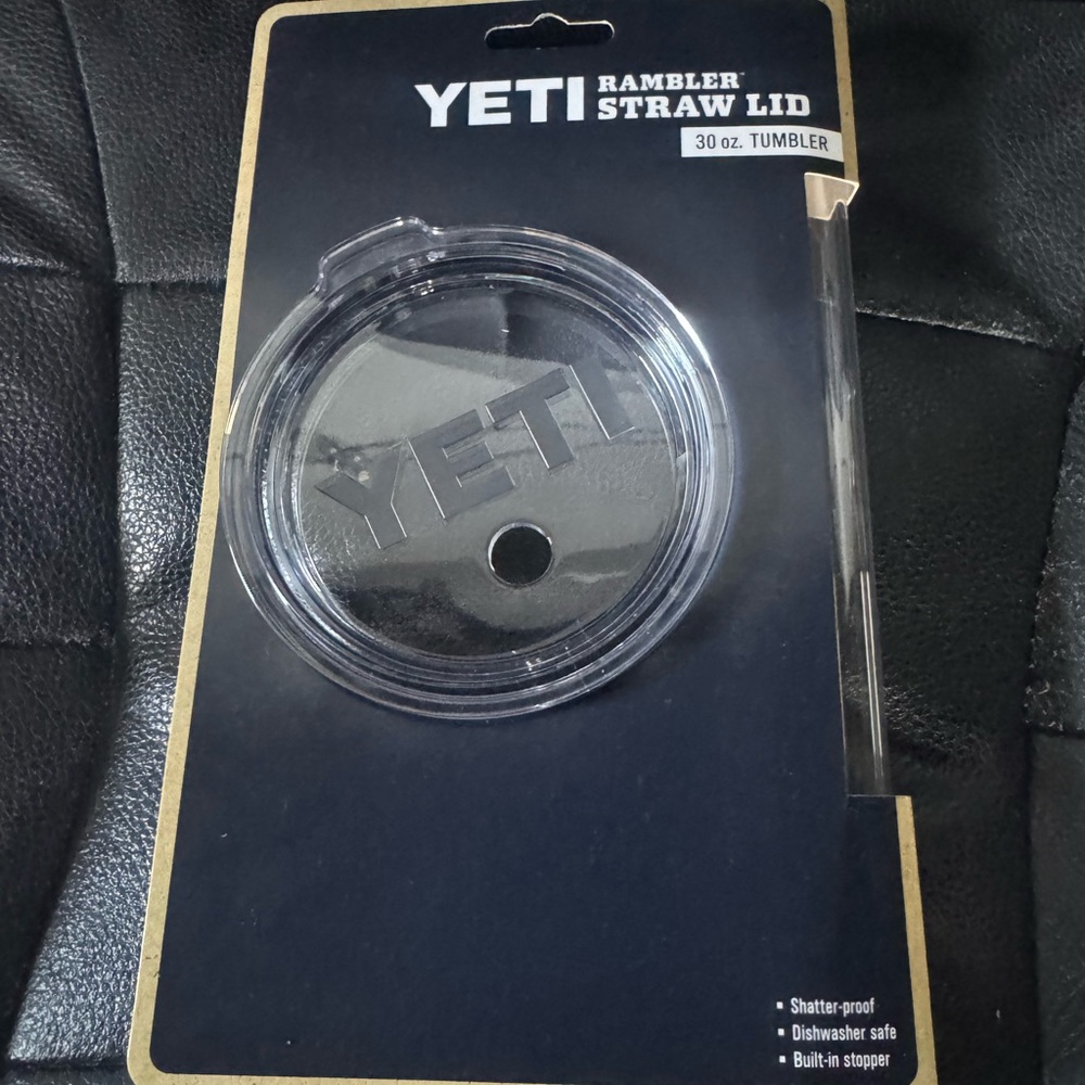 Yeti 30 oz Rambler Straw Lid Combo